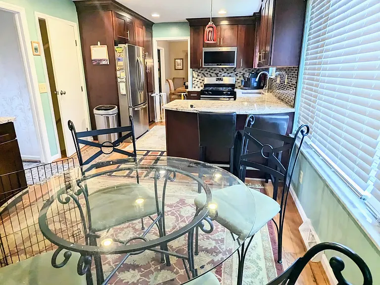 9949 Tollgate Ln — Photo 11