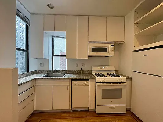 Rented by Douglas Elliman | media 13