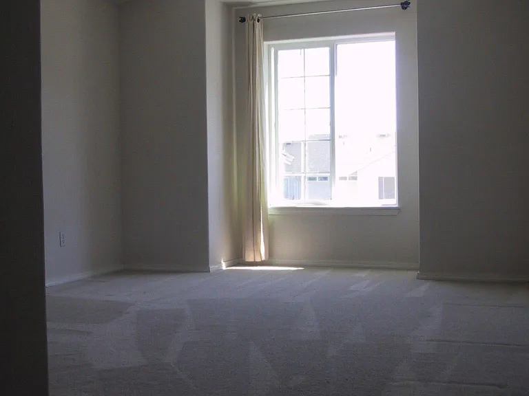 master with vaulted ceiling
