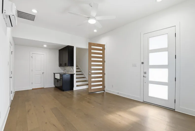 5 bed, 5.0 bath, 2675 sqft, $5,500 — Photo 4