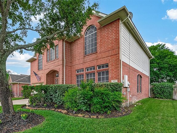 3rd image of 19119 Poplar Trails Ln
