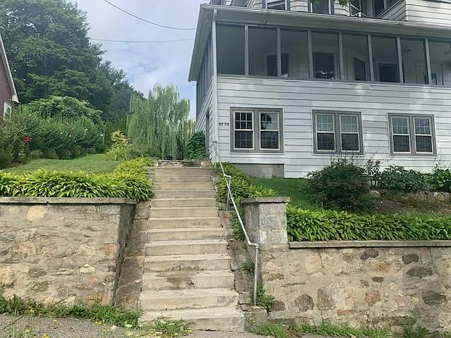 92 Brantwood Rd #2 — Photo 9