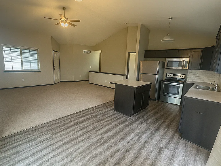 2106 E Village Estates Dr — Photo 8