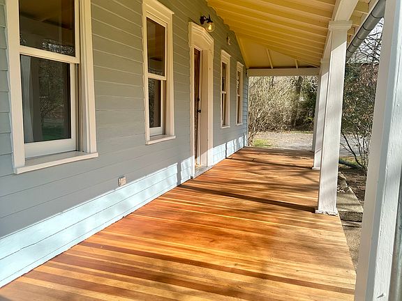 4th image of 334 Fishcreek Rd