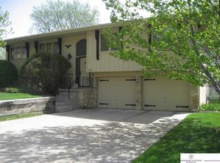 4817 S 101st Cir, Omaha, NE 68127