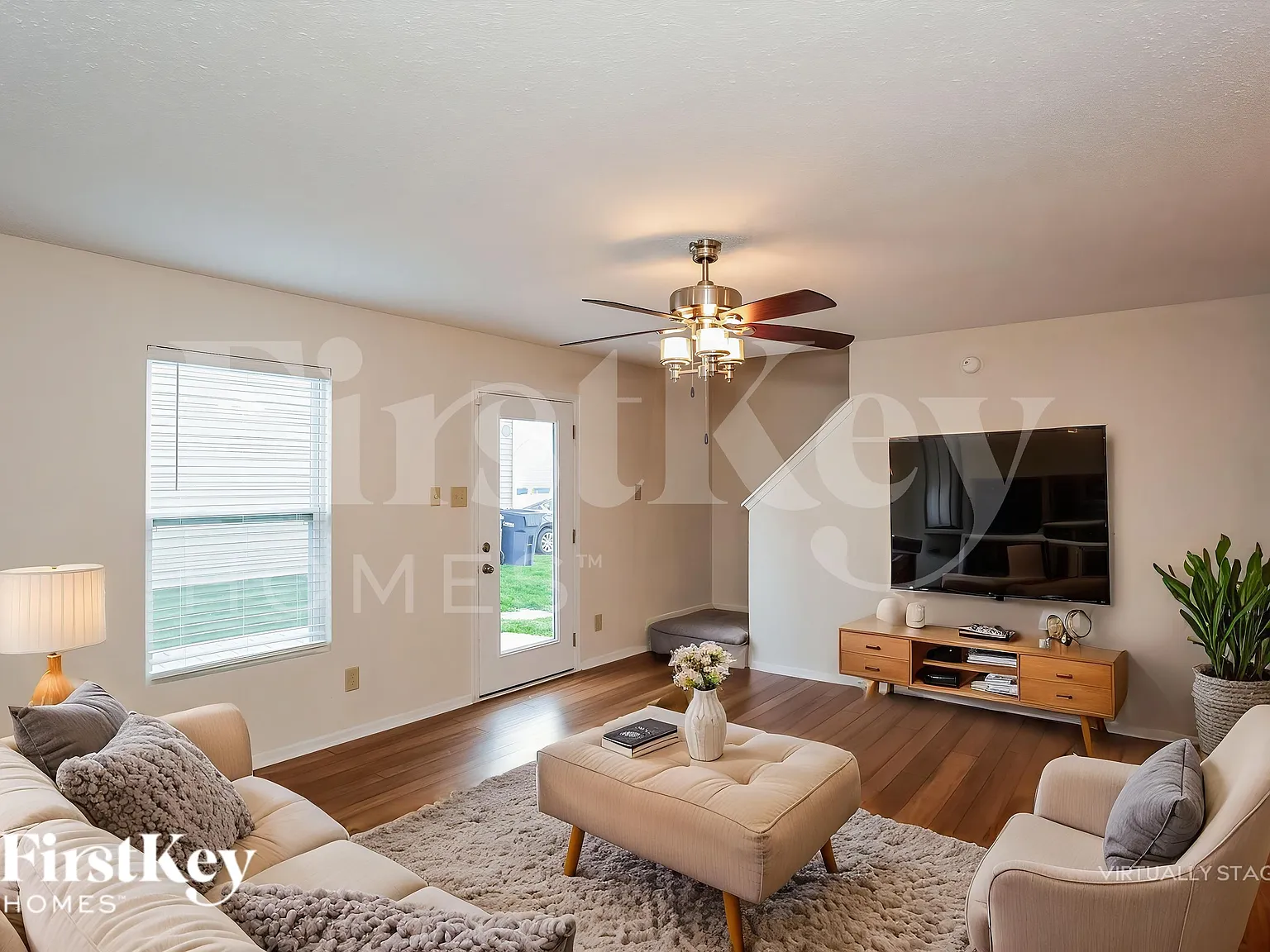 4 bed, 2.5 bath, 2198 sqft, $2,210 — Photo 4