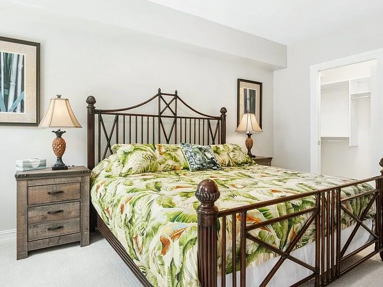 2728 Tiburon Blvd E #A-203 — Photo 19