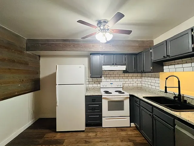 7520 Banner Ct — Photo 8