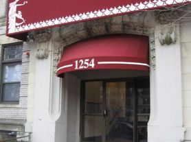 1254 Commonwealth Ave