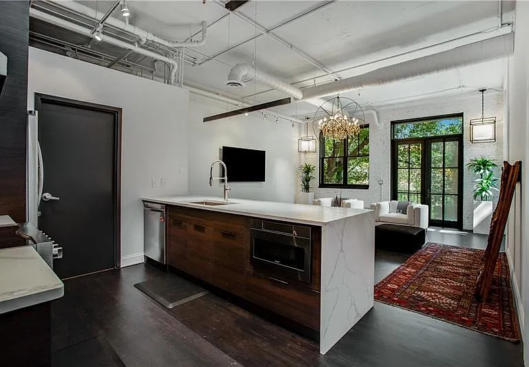 3235 Roswell Rd NE #409 — Photo 7