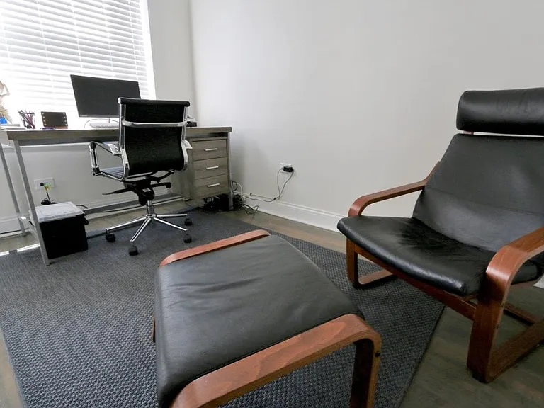 room 1b