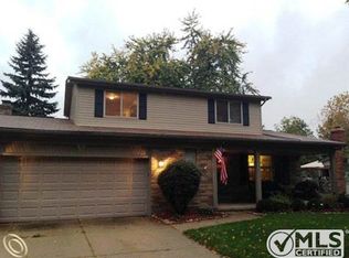 4669 Fairmont Dr, Troy, MI 48085