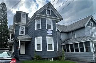 220 Bassett St Photo 1