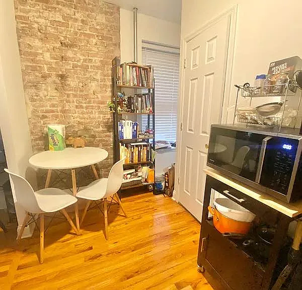 413 E 70th St #16 — Photo 5
