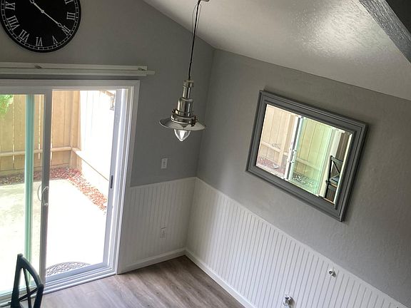 dining area with surround patio
