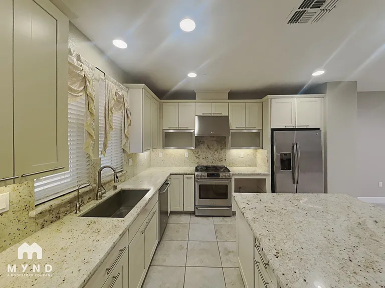 5905 Raleigh Rd — Photo 5