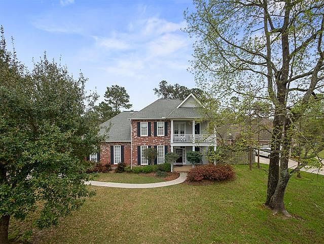 1st image of 600 River Oaks Dr