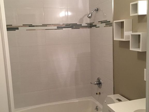 Bathroom -Tub/Shower