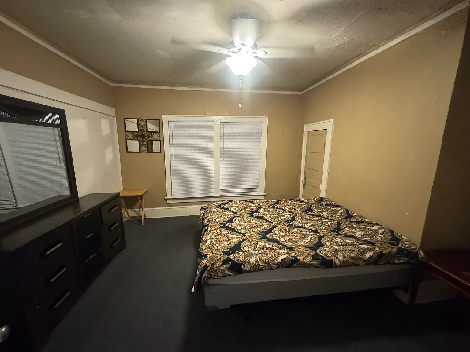 1609 W Raleigh Blvd — Photo 4