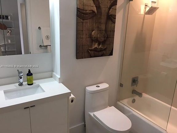 5th image of 800 West Ave APT 809
