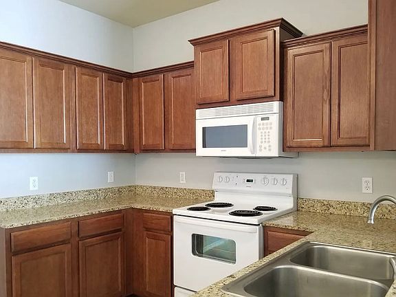 5th image of 1507 Tahoe Ln