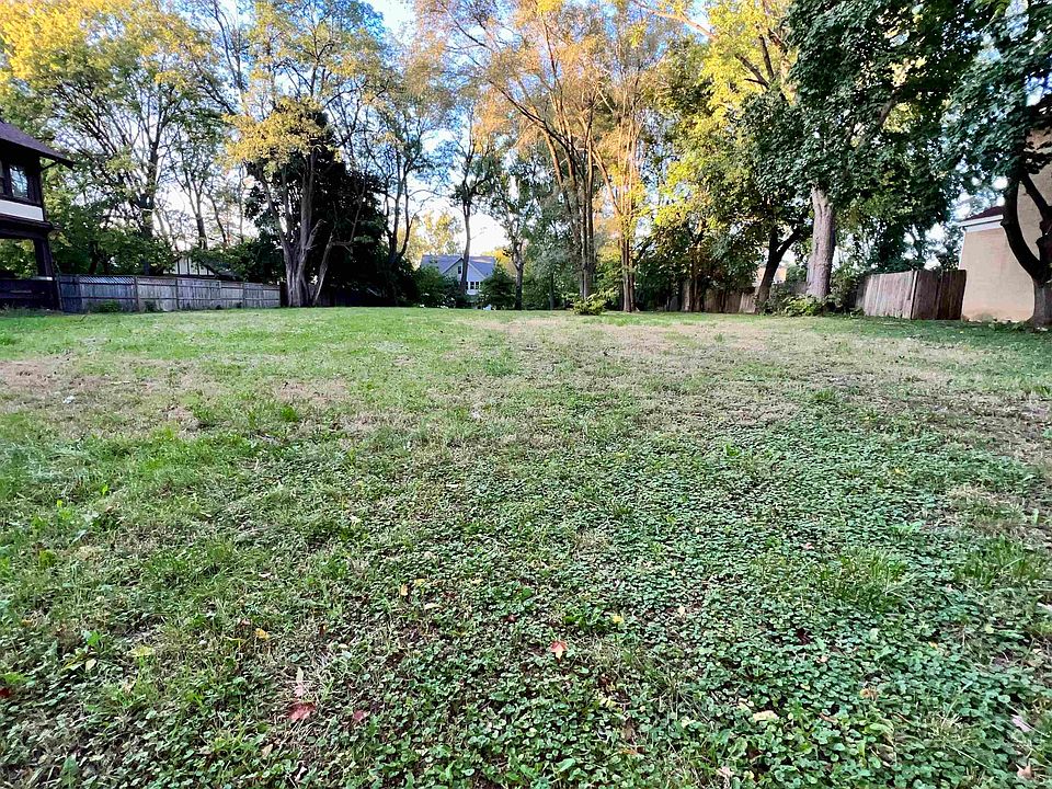 2nd image of 713 Ashland Ave