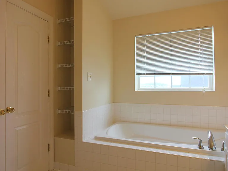 23802 Catawba Hill Dr #B — Photo 40