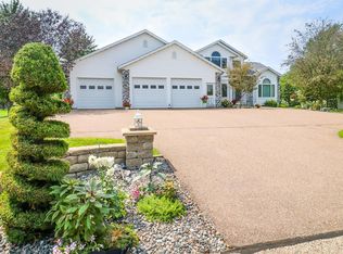 422 N Galvin Ave, Marshfield, WI 54449