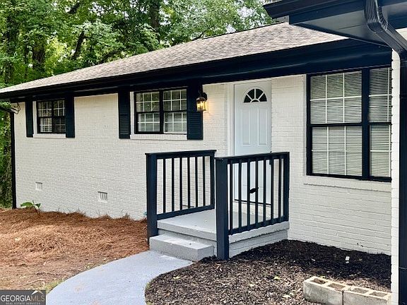 3rd image of 2721 Eastwind Dr