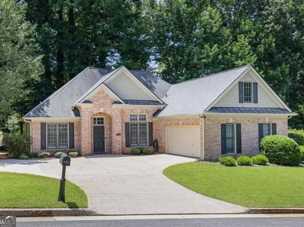 105 Peregrine Way NW, Kennesaw, GA 30144