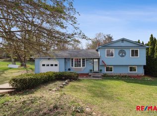 305 Highland Ave, Milford, MI 48381