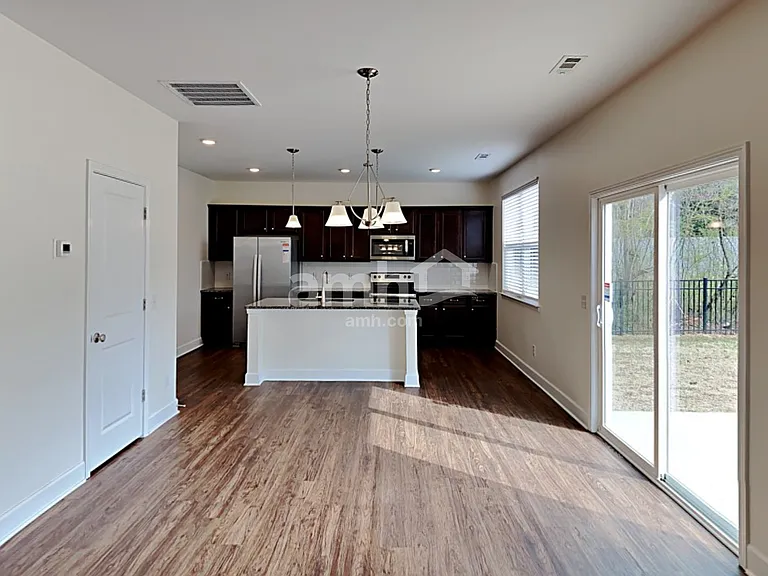 3114 Esquire Dr — Photo 5