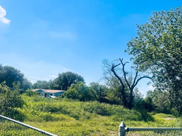 7827 VON ORMY RD LOT 4, Von Ormy, TX 78073