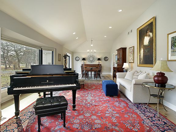 5th image of 1002 Oakhurst Ln