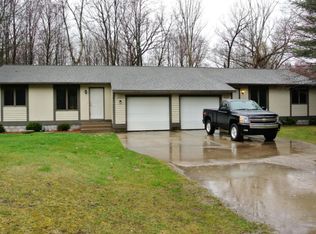 18341 148th Ave, Spring Lake, MI 49456