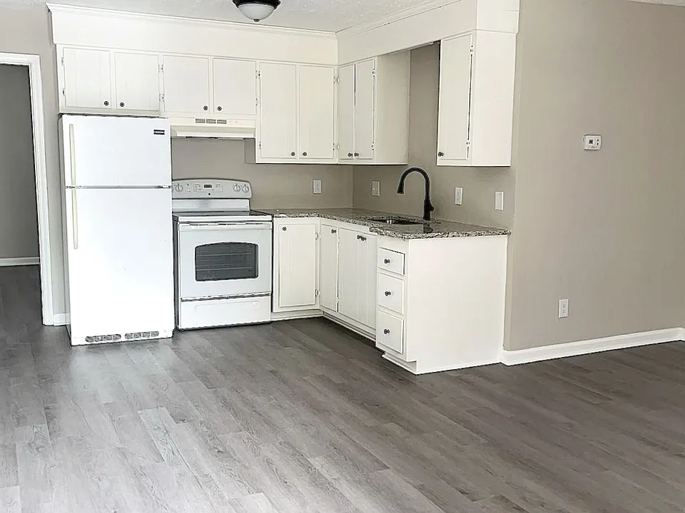 3003 Caldwell Ct