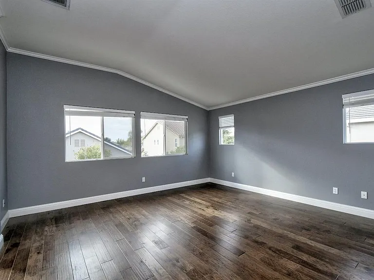 1804 Waterfall Dr — Photo 5