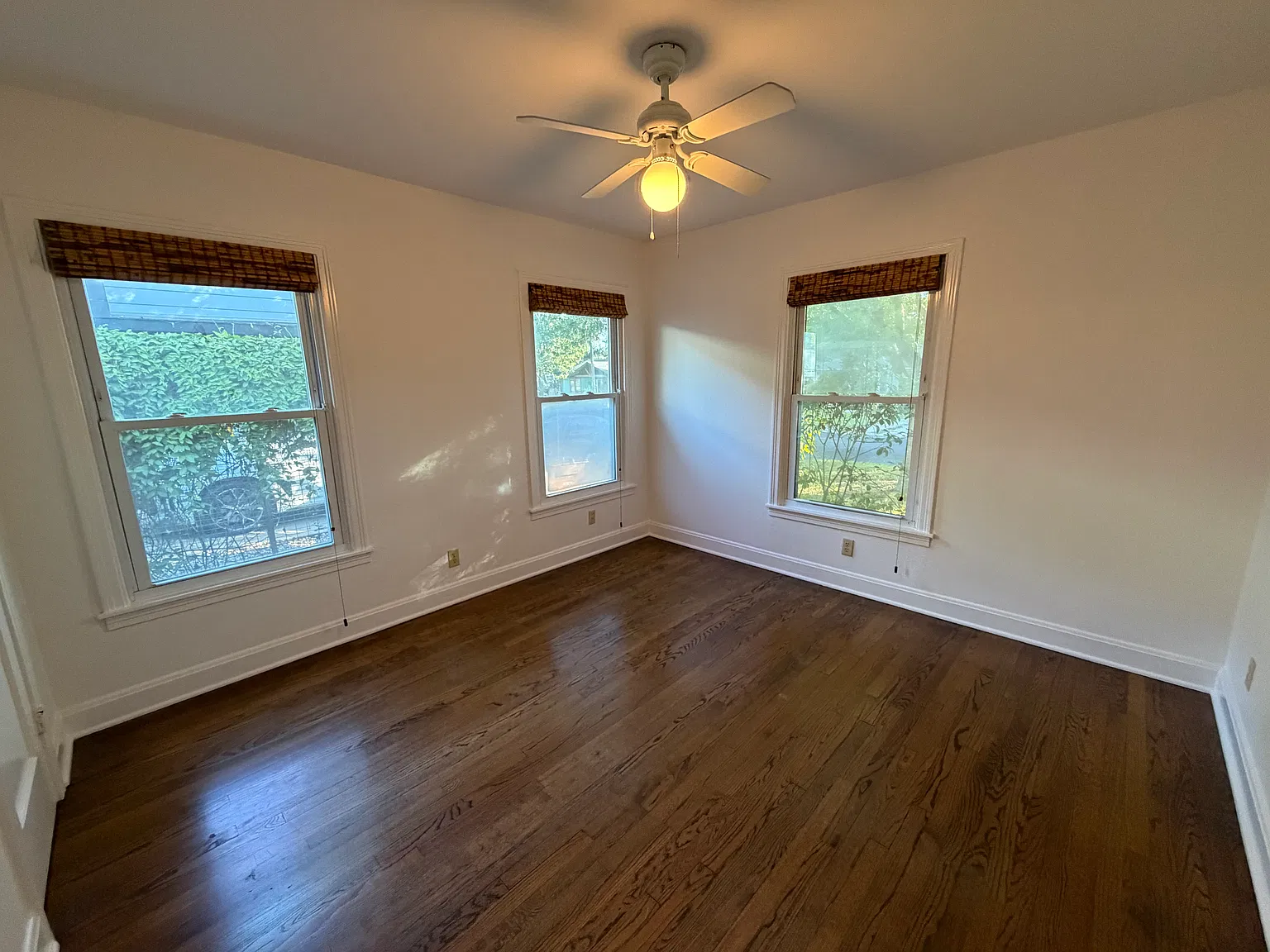 3 bed, 1626 sqft, $3,950 — Photo 3