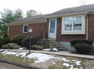 27 Olde Maple Farms #27, Enfield, CT 06082