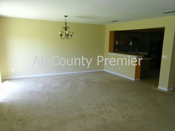 3rd image of 218 Winter Nellis Cir