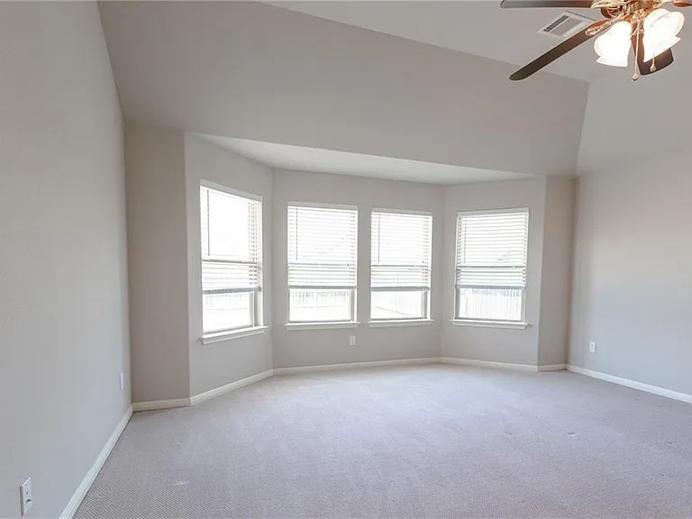 8238 Arezzo Dr — Photo 26