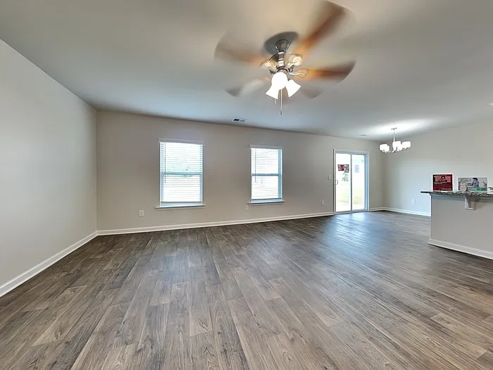 107 Boat Club Ln — Photo 4