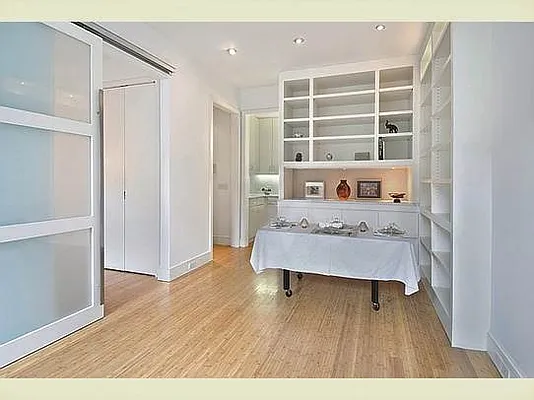 Sold by Stribling | media 9