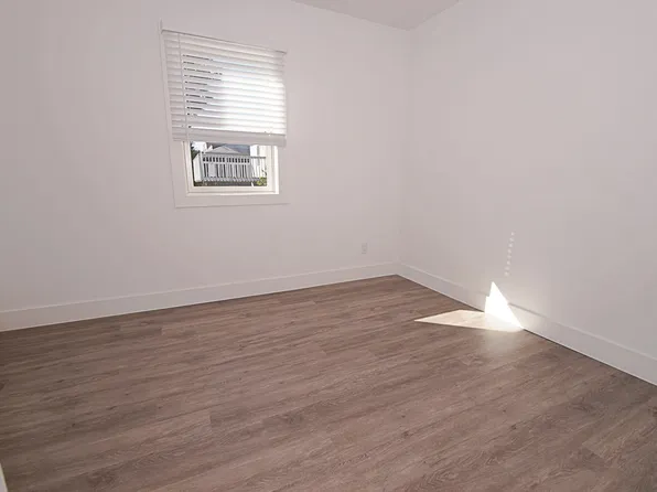 34 Hilliard Avenue image 20 of 33