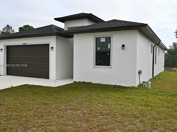 2nd image of 4107 13th St SW