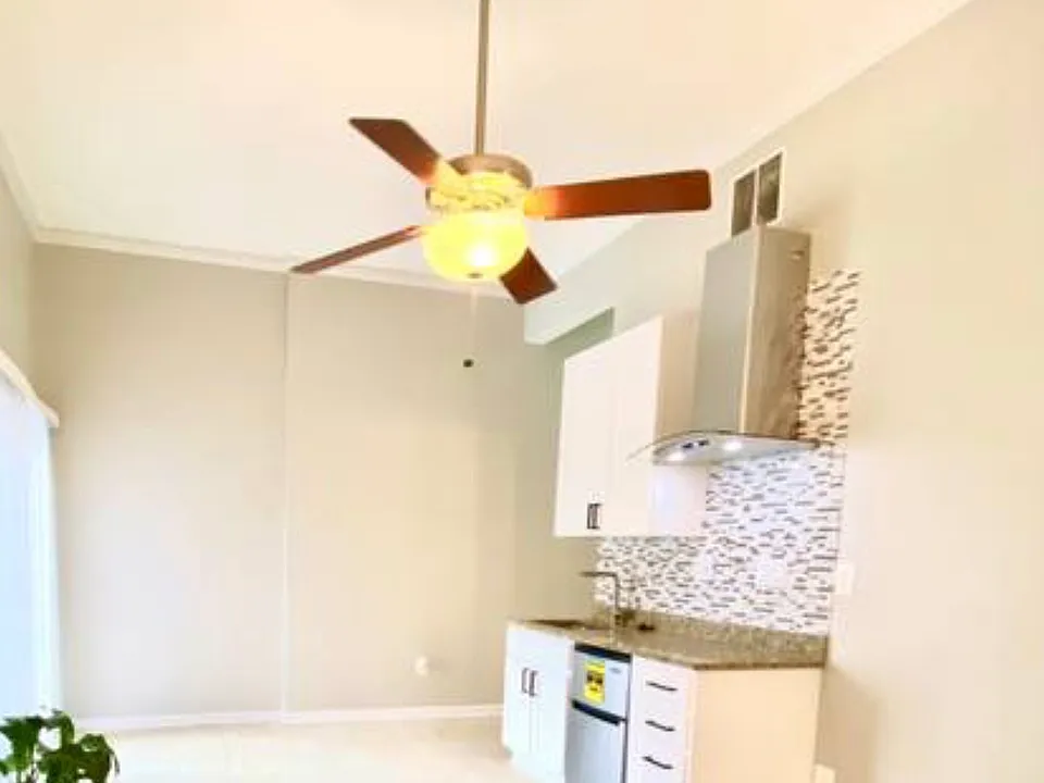Tartan Vista Dr