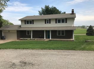 2103 N Lakeview Dr, Seymour, IN 47274