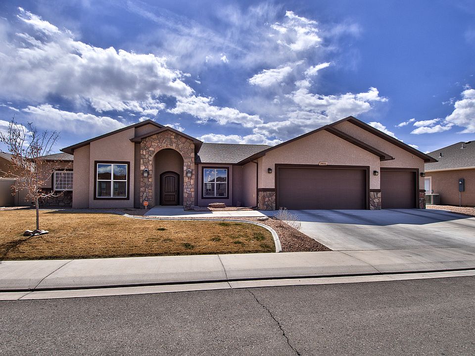 2931 River Bend Lane