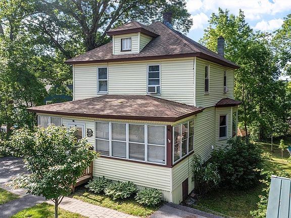5th image of 113 Simonds St