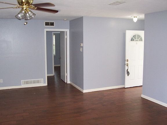 2nd image of 830 Wateka Way